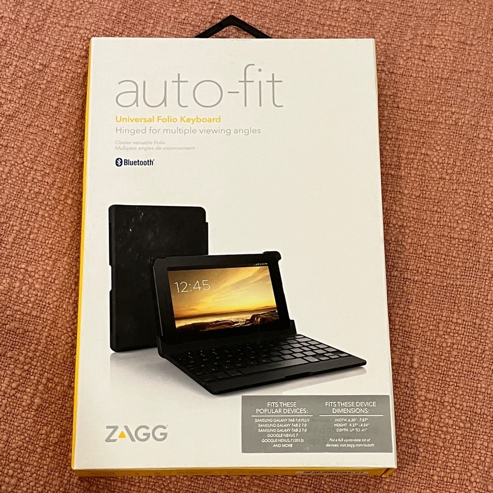 ZAGG Auto-Fit Universal Folio Keyboard -